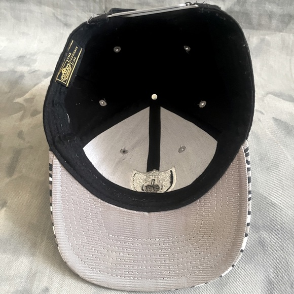 Vintage 90’s Los Angeles Raiders Snapback Hat - Picture 8 of 11